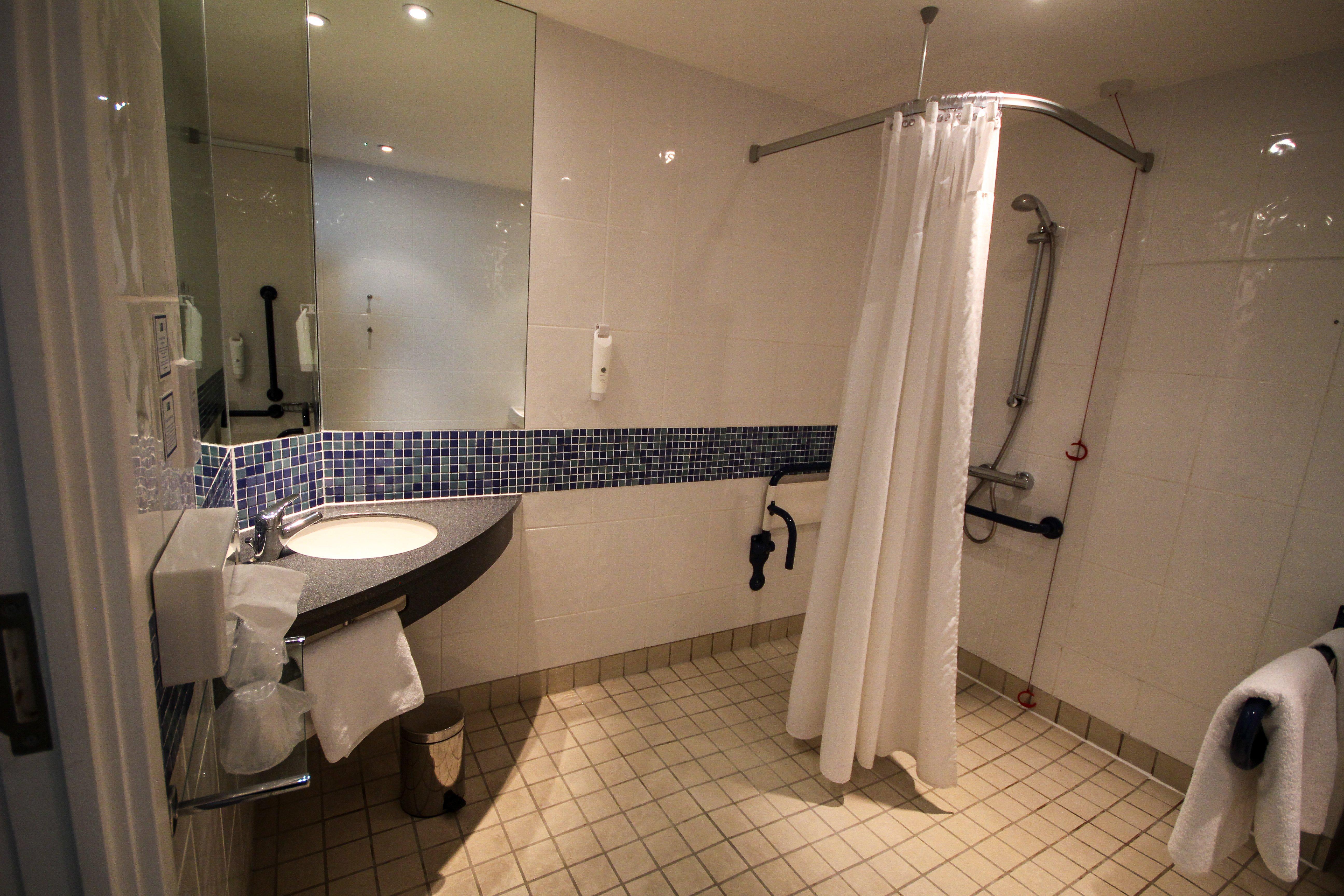 Holiday Inn Express Doncaster By Ihg Exterior foto