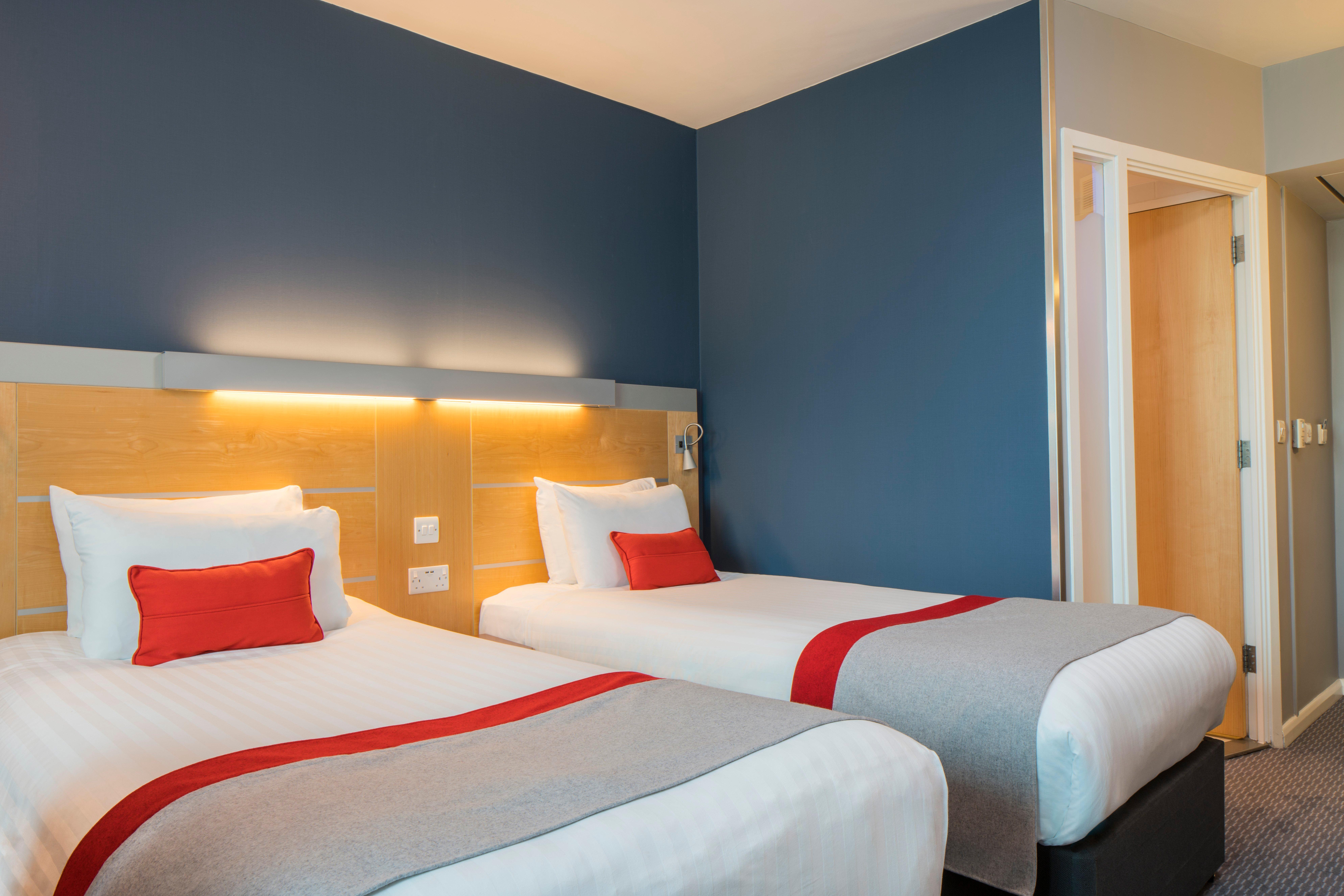 Holiday Inn Express Doncaster By Ihg Exterior foto