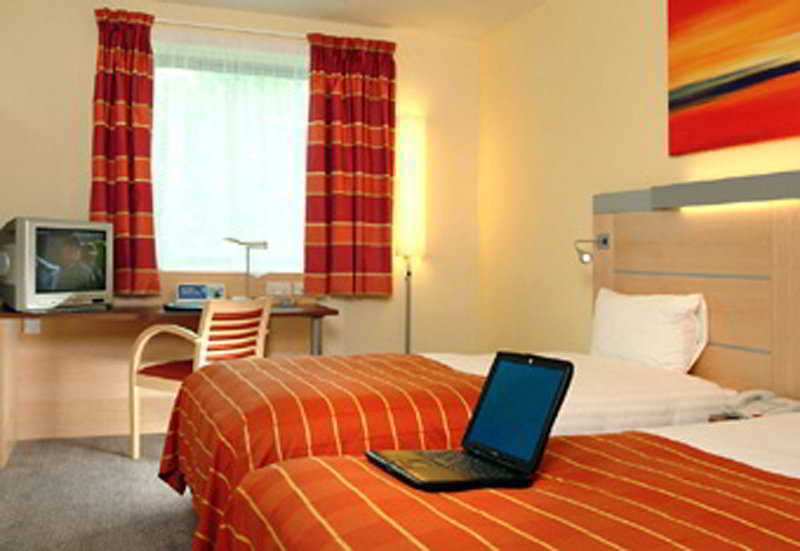 Holiday Inn Express Doncaster By Ihg Habitación foto